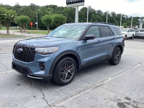 Used 2025 Ford Explorer ST-Line w/ Premium Package RWD image 7