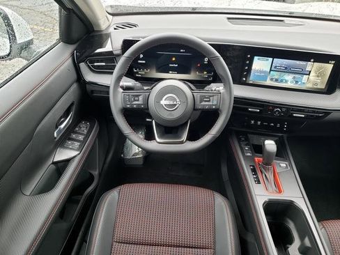 New 2025 Nissan Kicks SR image 20