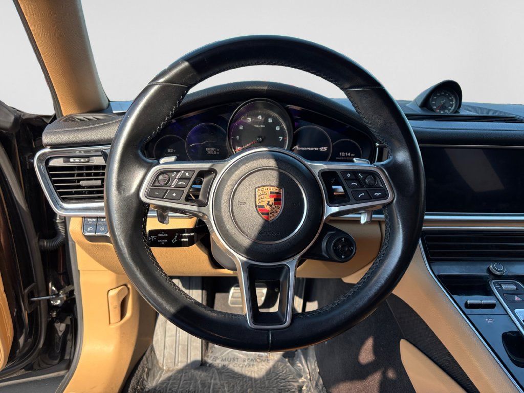Used 2018 Porsche Panamera 4S w/ Premium Package Plus AWD/4WD image 11