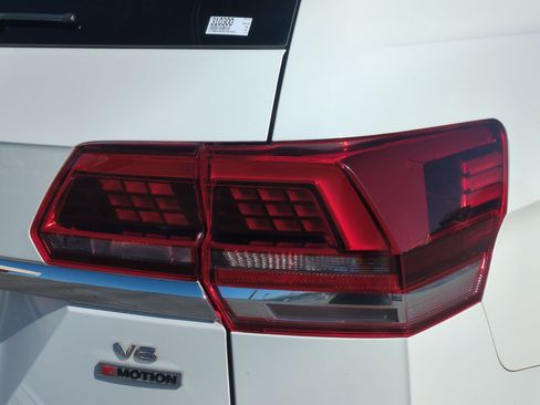 Used 2019 Volkswagen Atlas SEL AWD/4WD image 12
