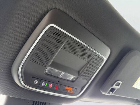 Used 2024 GMC Sierra EV Denali image 23