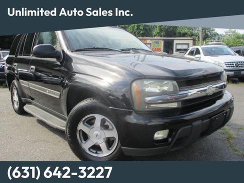 Used 2002 Chevrolet TrailBlazer LT w/ Preferred Equipment Group image 1