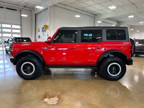 Used 2023 Ford Bronco Outer Banks w/ Sasquatch Package AWD/4WD image 5