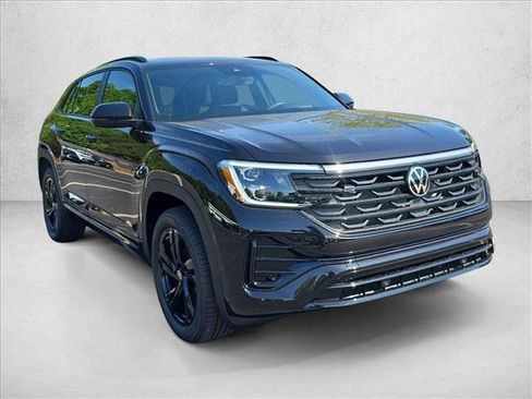 Used 2026 Volkswagen Atlas Cross Sport SEL R-Line AWD/4WD image 12