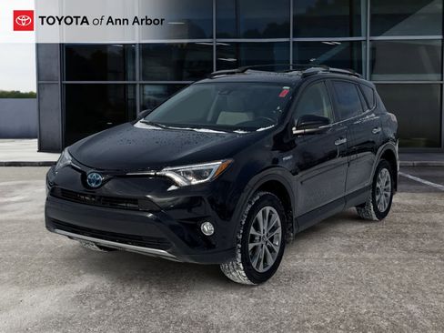 Used 2016 Toyota RAV4 Limited image 9