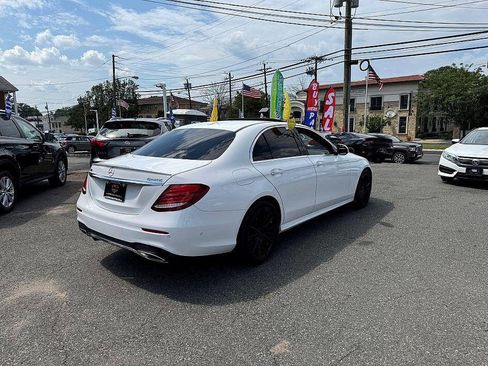 Used 2017 Mercedes-Benz E 300 4MATIC image 5