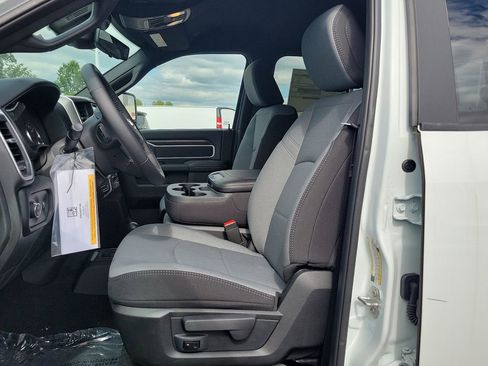 New 2024 RAM 3500 SLT w/ Quick Order Package 2YG SLT image 9