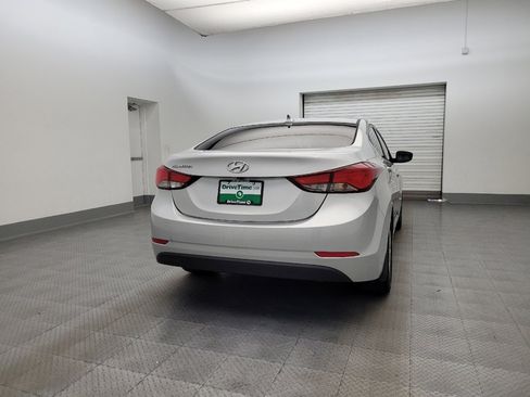 Used 2015 Hyundai Elantra SE w/ Option Group 02 image 7
