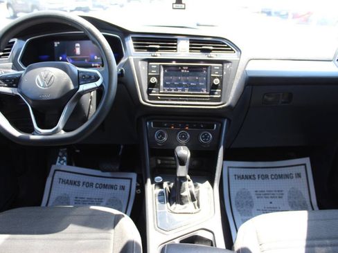 Used 2022 Volkswagen Tiguan S image 19