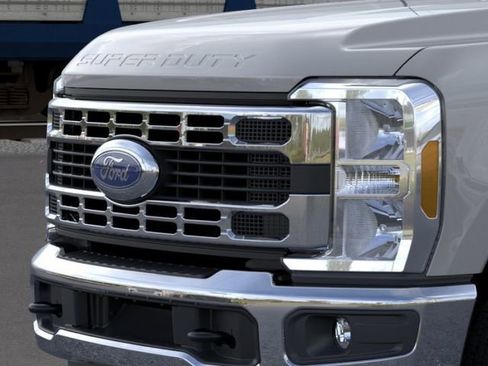 New 2026 Ford F250 XLT AWD/4WD image 18