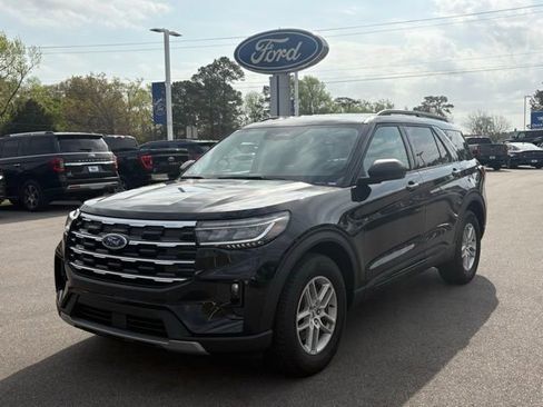 New 2026 Ford Explorer Active w/ Active Comfort Package image 1