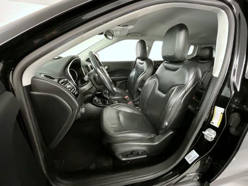 Used 2017 Jeep Compass Limited image 10