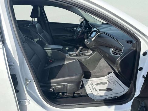 Used 2022 Chevrolet Malibu LT w/ Leather Package image 33