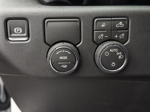 New 2026 Chevrolet Silverado 1500 LT w/ Texas Edition Plus RWD image 17