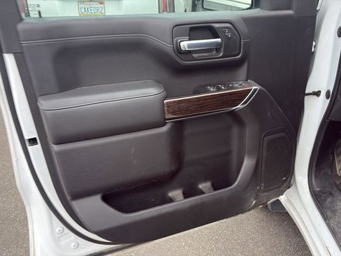 Used 2020 GMC Sierra 1500 SLE w/ SLE Value Package image 11