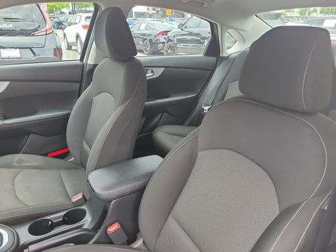 Used 2024 Kia Forte LXS FWD image 16