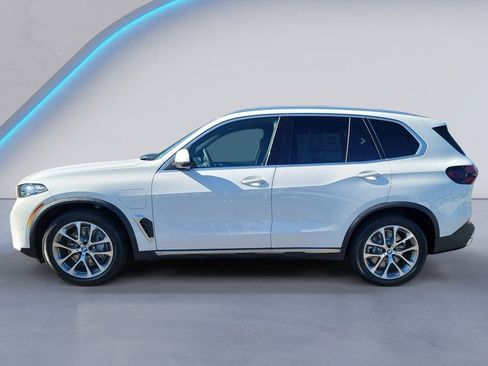 New 2026 BMW X5 xDrive50e w/ Parking Assistance Package image 5