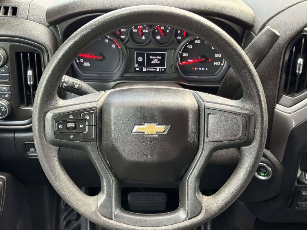Used 2025 Chevrolet Silverado 2500 W/T w/ WT/CX Safety Package AWD/4WD image 12