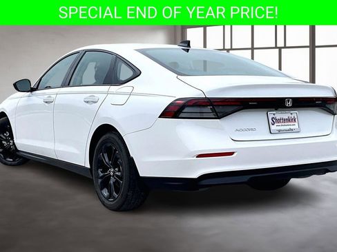 Certified 2025 Honda Accord SE image 4