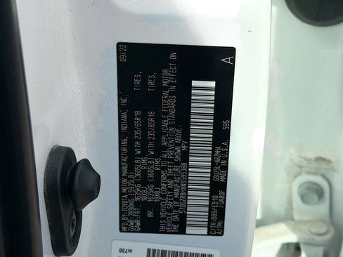 Used 2022 Toyota Highlander XLE image 47