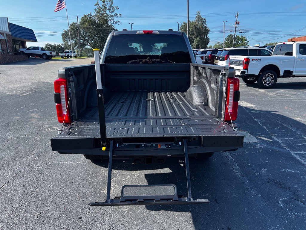 New 2026 Ford F350 Lariat w/ Chrome Package AWD/4WD image 5