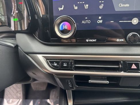 Certified 2024 Lexus RX 350 image 22