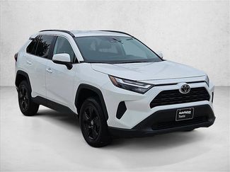 Used 2025 Toyota RAV4 XLE AWD/4WD video 3