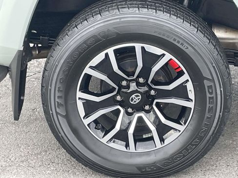 Used 2023 Toyota Tacoma TRD Sport image 10