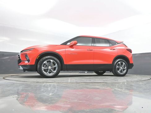 Used 2025 Chevrolet Blazer LT FWD image 34