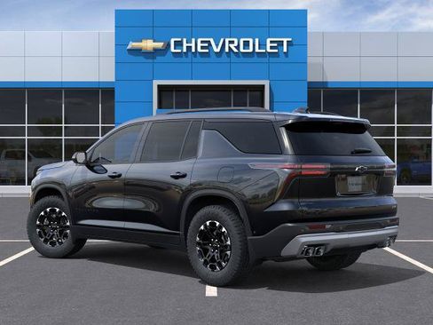 New 2027 Chevrolet Traverse Z71 w/ Enhanced Driving Package AWD/4WD image 3
