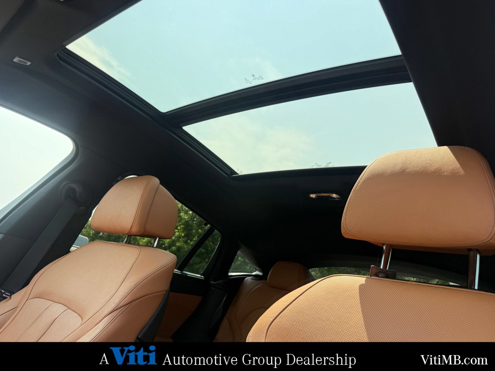Used 2021 BMW X6 xDrive40i w/ M Sport Package AWD/4WD image 19