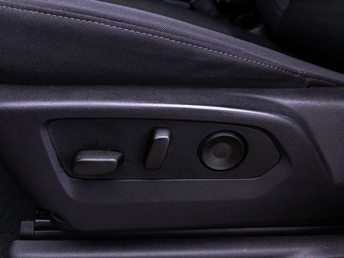 Used 2024 Chevrolet Silverado 1500 Custom AWD/4WD image 18