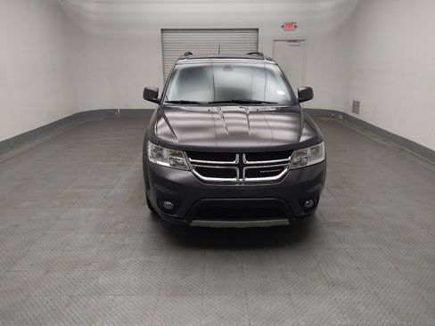 Used 2019 Dodge Journey SE w/ Connectivity Group FWD image 15