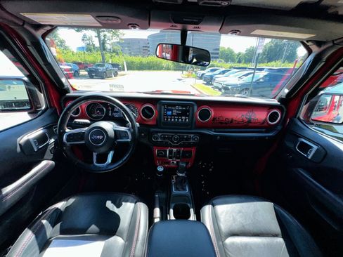 Used 2020 Jeep Wrangler Unlimited Rubicon w/ Steel Bumper Group AWD/4WD image 22