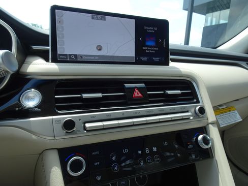 New 2026 Genesis G70 2.5T Prestige image 15