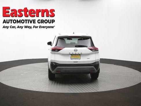 Used 2023 Nissan Rogue S AWD/4WD image 32