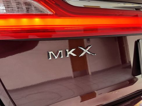 Used 2017 Lincoln MKX Reserve w/ Luxury Package image 61