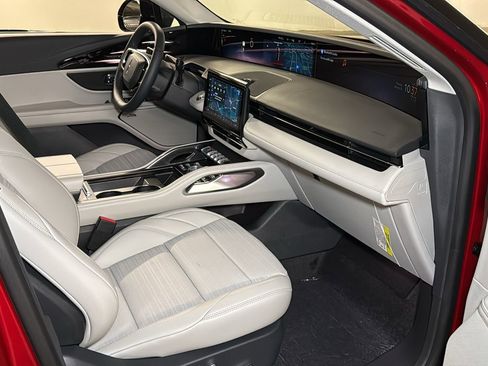 New 2026 Lincoln Nautilus Reserve w/ Jet Appearance Package image 6