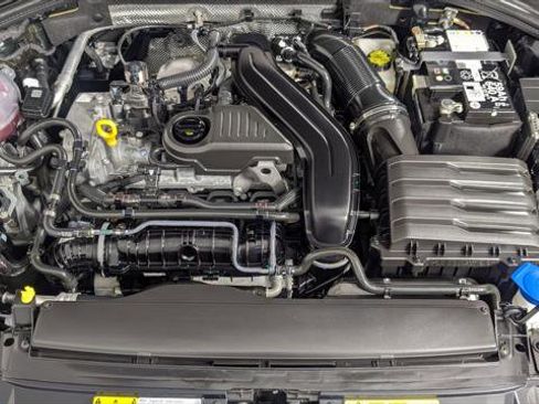 Used 2025 Volkswagen Jetta S image 33