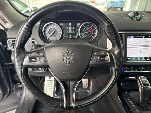 Certified 2022 Maserati Levante Modena AWD/4WD image 12