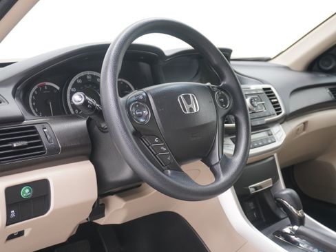 Used 2013 Honda Accord EX image 10