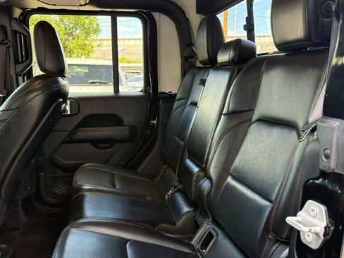 Used 2020 Jeep Gladiator Rubicon AWD/4WD image 31