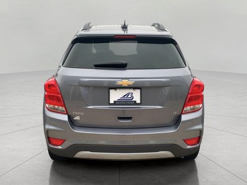 Used 2020 Chevrolet Trax LT w/ LT Convenience Package FWD image 6