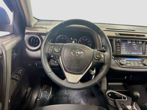 Used 2016 Toyota RAV4 XLE FWD image 22