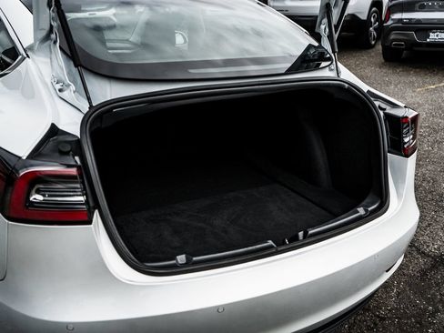 Used 2020 Tesla Model 3 Standard Range Plus RWD image 18