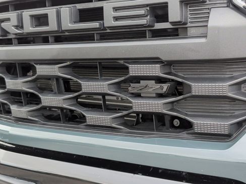 Used 2025 Chevrolet Silverado 1500 Custom Trail Boss w/ LPO, Dark Essentials Package image 16