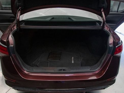 Used 2024 Nissan Sentra SV image 19