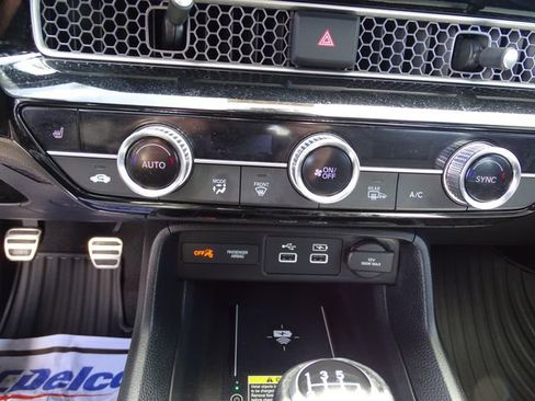 Used 2023 Honda Civic Sport Touring image 12