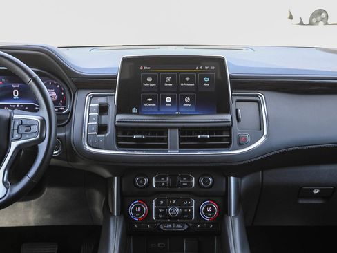 Used 2023 Chevrolet Tahoe LT w/ Luxury Package RWD image 13