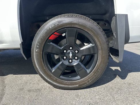 Used 2017 Chevrolet Silverado 1500 LTZ Z71 w/ Redline Edition AWD/4WD image 8